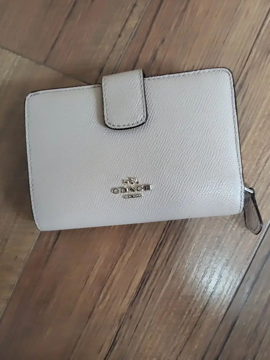 COACH 財布 ベージュ