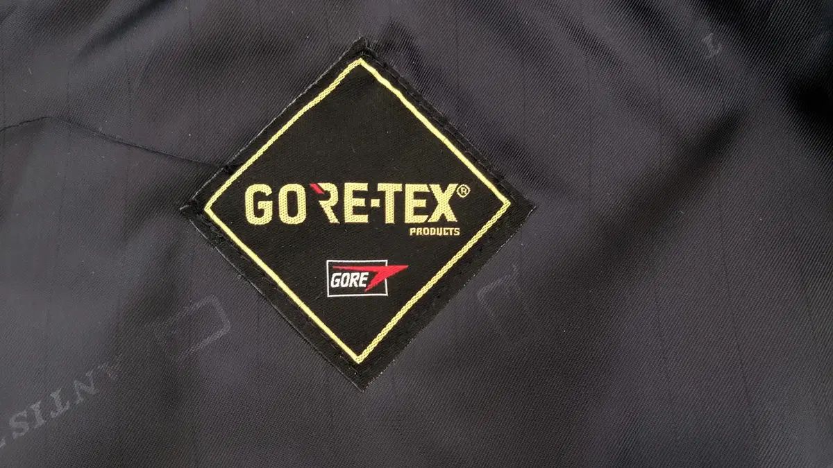 GORE社/ゴアテックスコート＋取り外しキルティングベスト/綺麗な/正規品/メンズ105