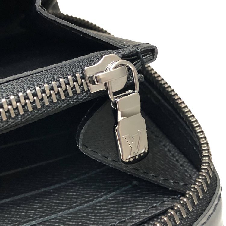 LOUIS VUITTON ルイヴィトン モノグラム・エクリプス ジッピーXL