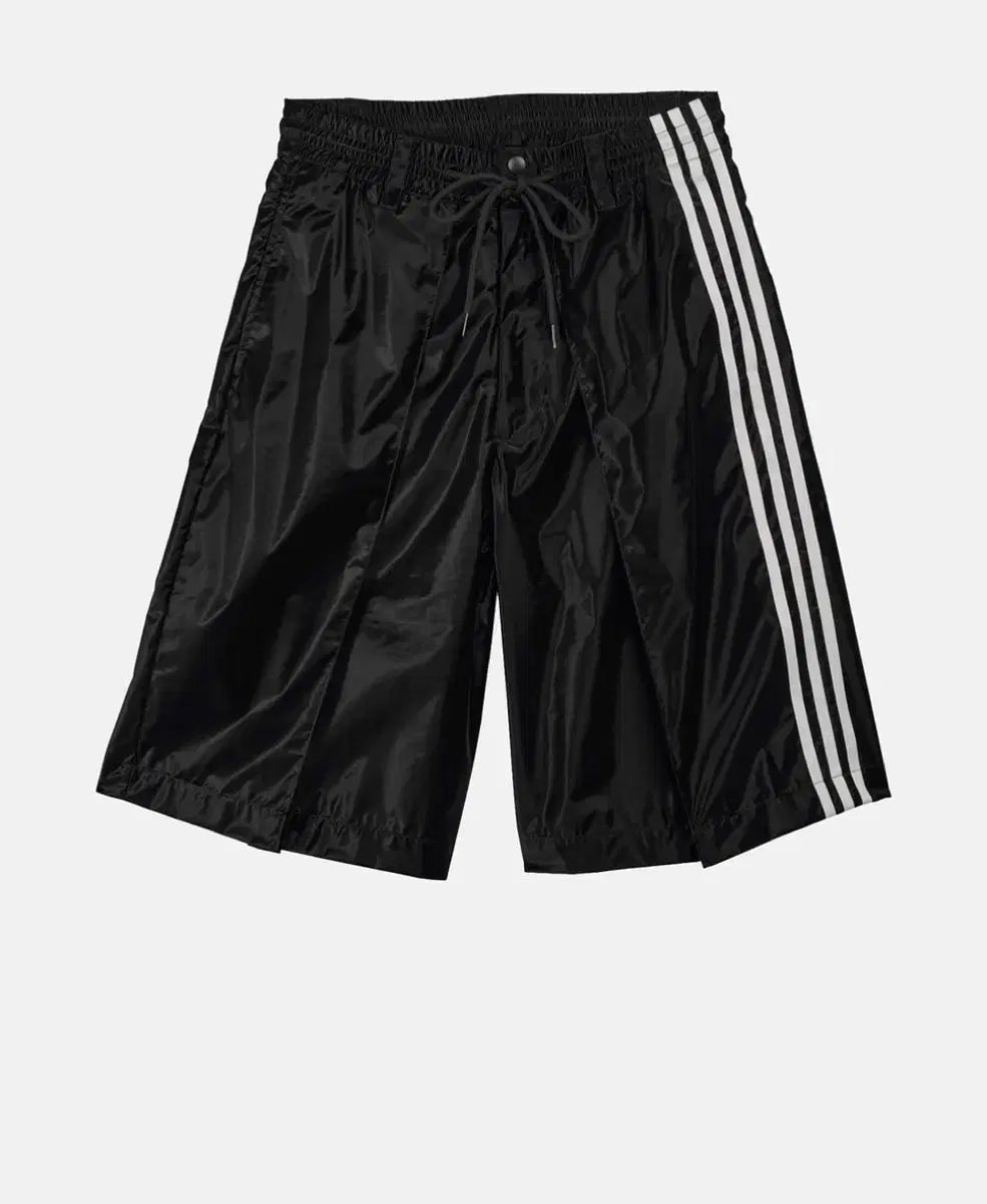 Y-3 トリプル ショーツ ブラック 38,390円