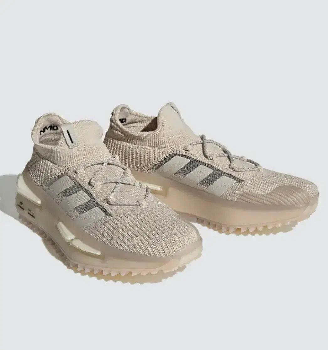 260 アディダス NMD S1 ブリス クラウド 白