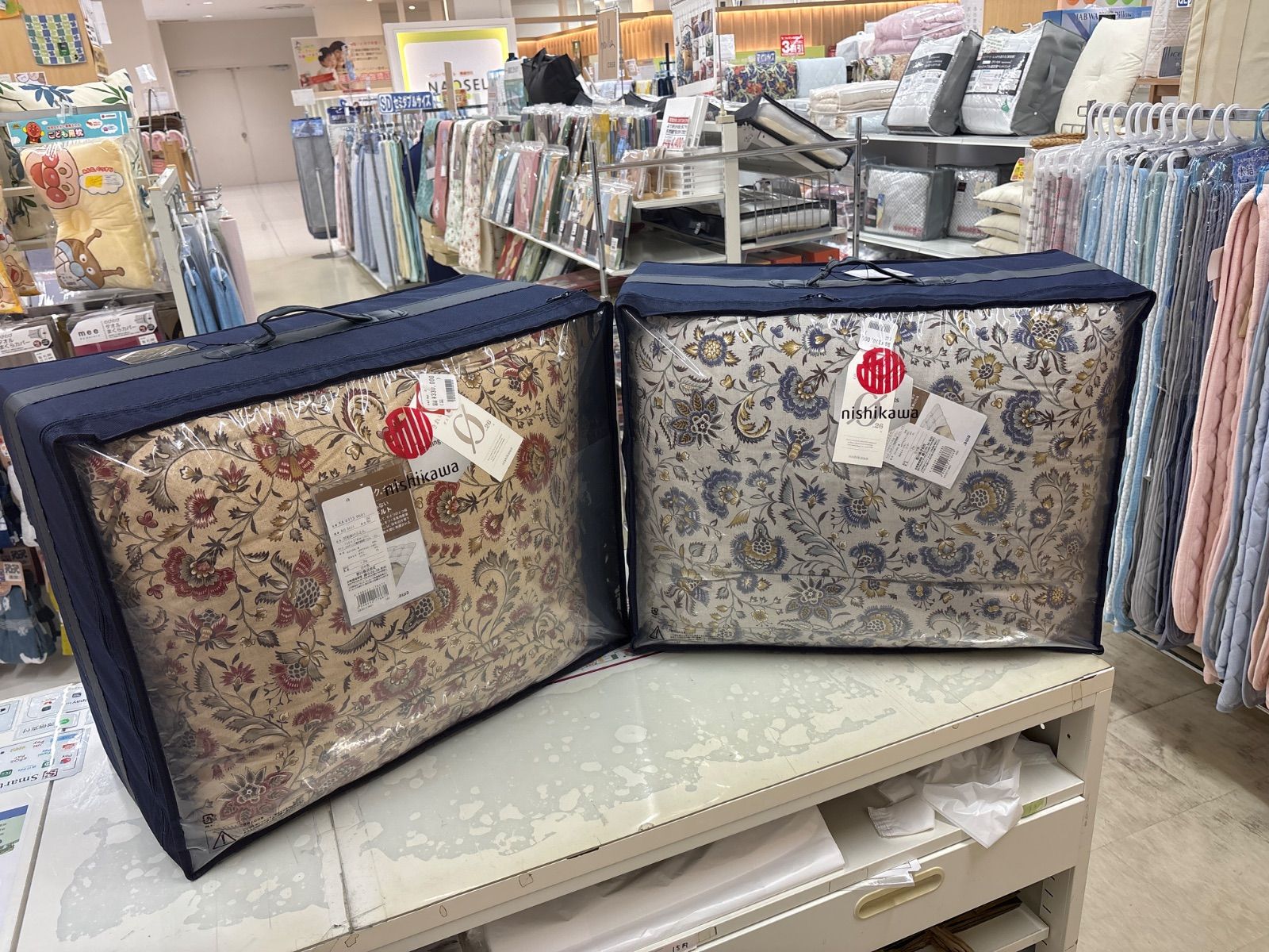 2026年 8月迄 在庫限り 日本製【新品】西川 羽毛布団 ゴアテックス シングル フランス産 ダウン 95% 増量 1.2kg 抗菌 GORE メンブレン