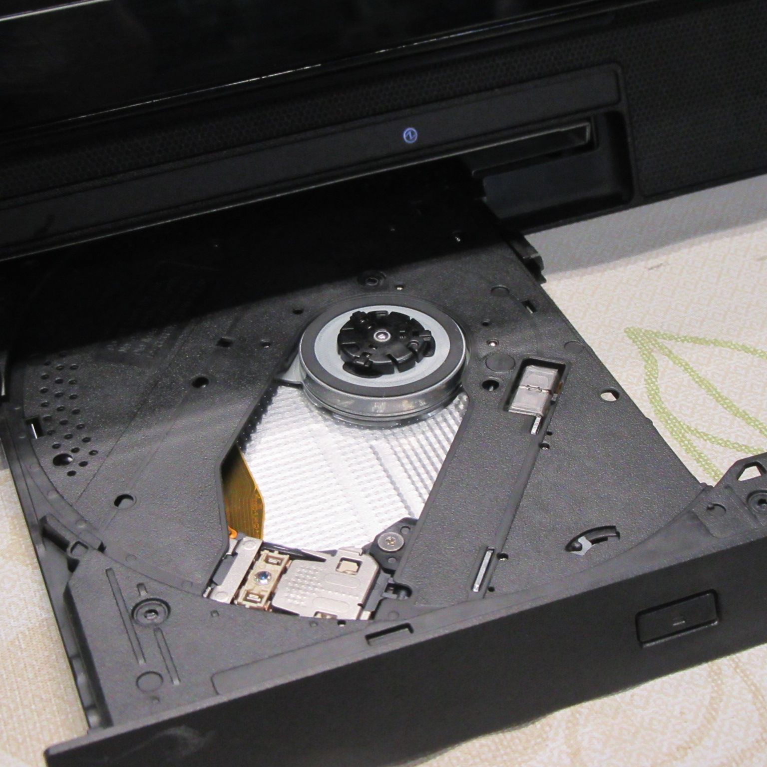 大画面！Win11正式対応Corei3/メモリ8GB/高速SSD+HDD/DVD - メルカリ