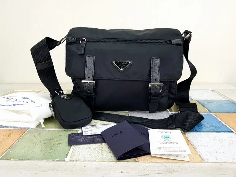 PRADA プラダ ユニセックス 1BD953 リナイロン メッセンジャー クロスバッグ ショルダーバッグ