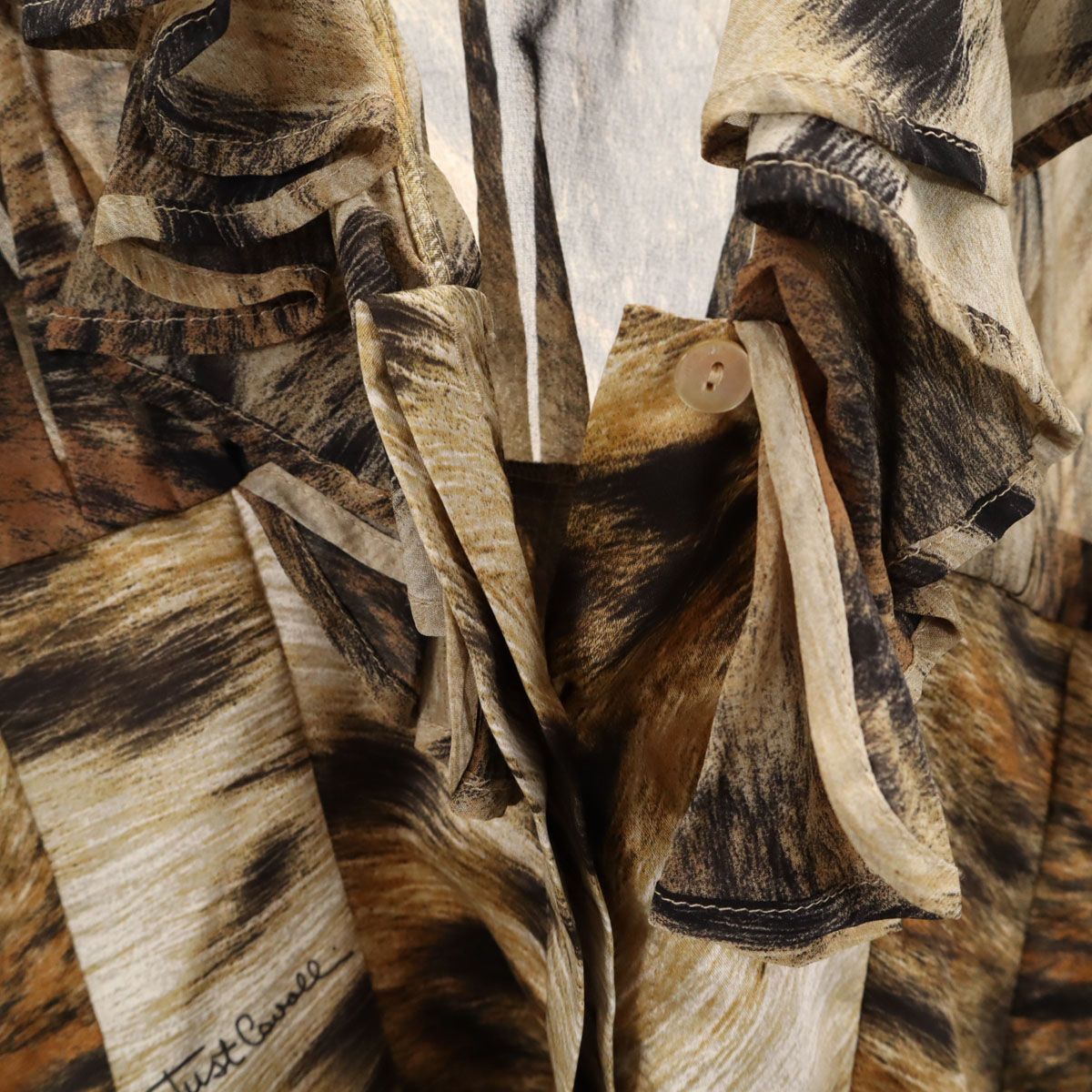 美品 JUST CAVALLI レオパード柄 シルクブレンド フリルブラウス40 美品 Just Cavalli ジャストカヴァリ シルクブレンド レオパード柄