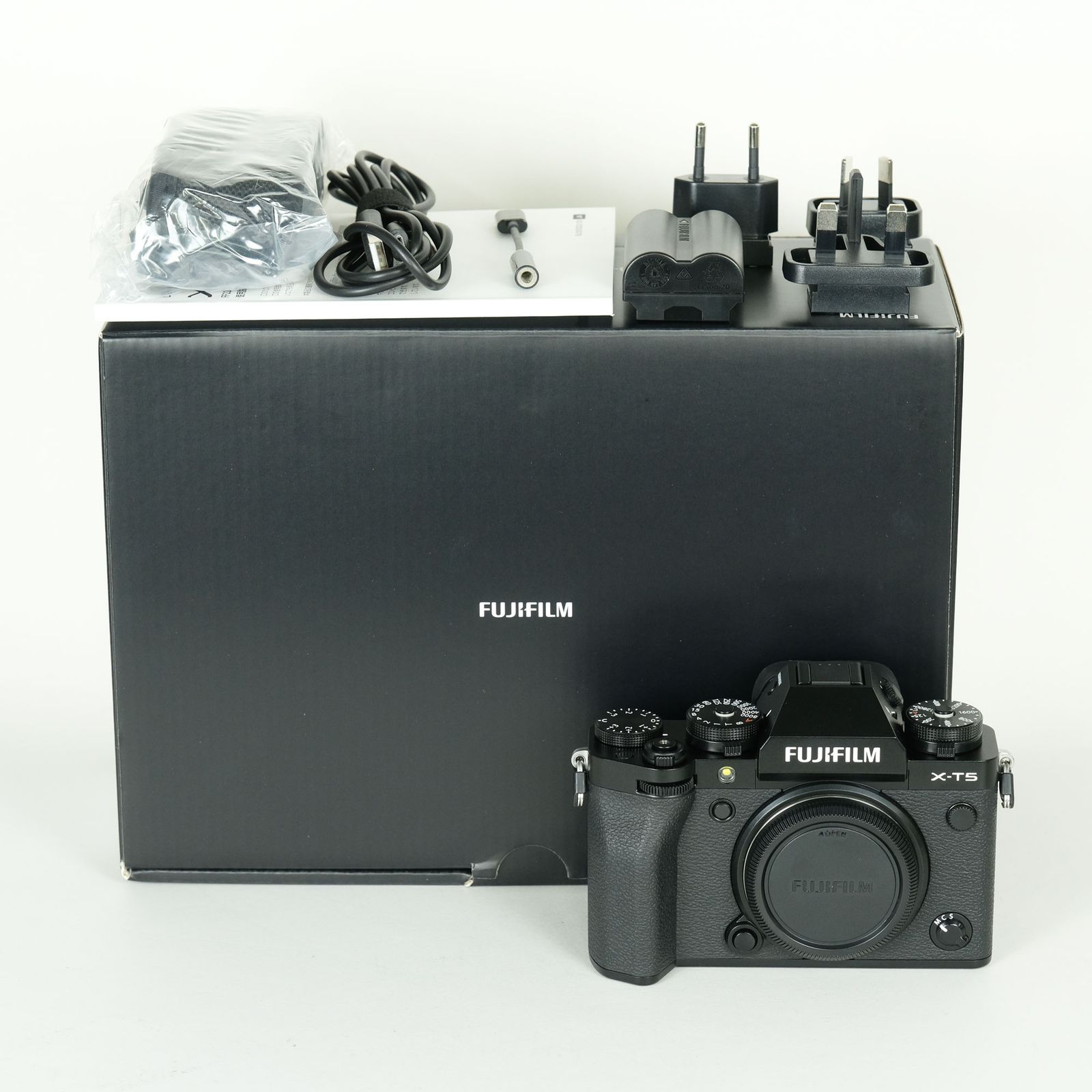 [美品 | シャッター数520回] FUJIFILM X-T5 [ボディ ブラック] | FUJIFILM Xマウント