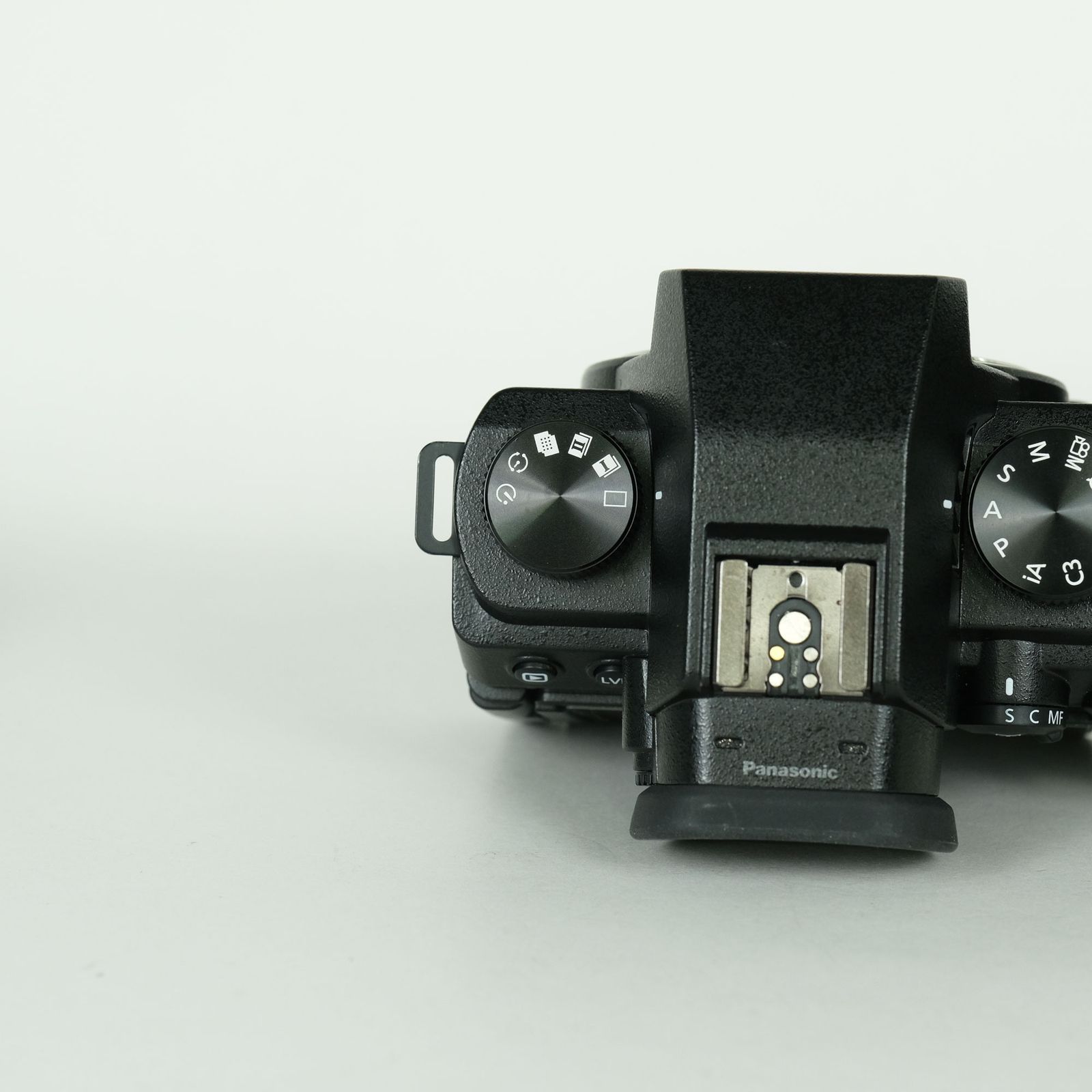 美品 | シャッター数2,103回｜バッテリー2個付] Panasonic LUMIX S5II