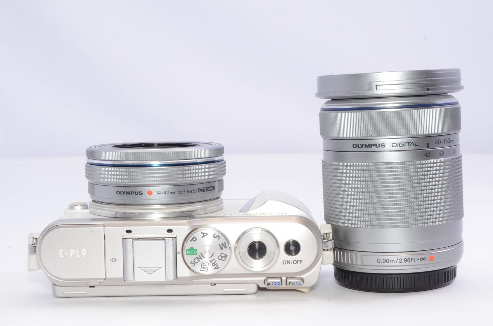 OLYMPUS PEN E-PL9 ダブルズームキット ホワイト ミラーレス一眼 実用