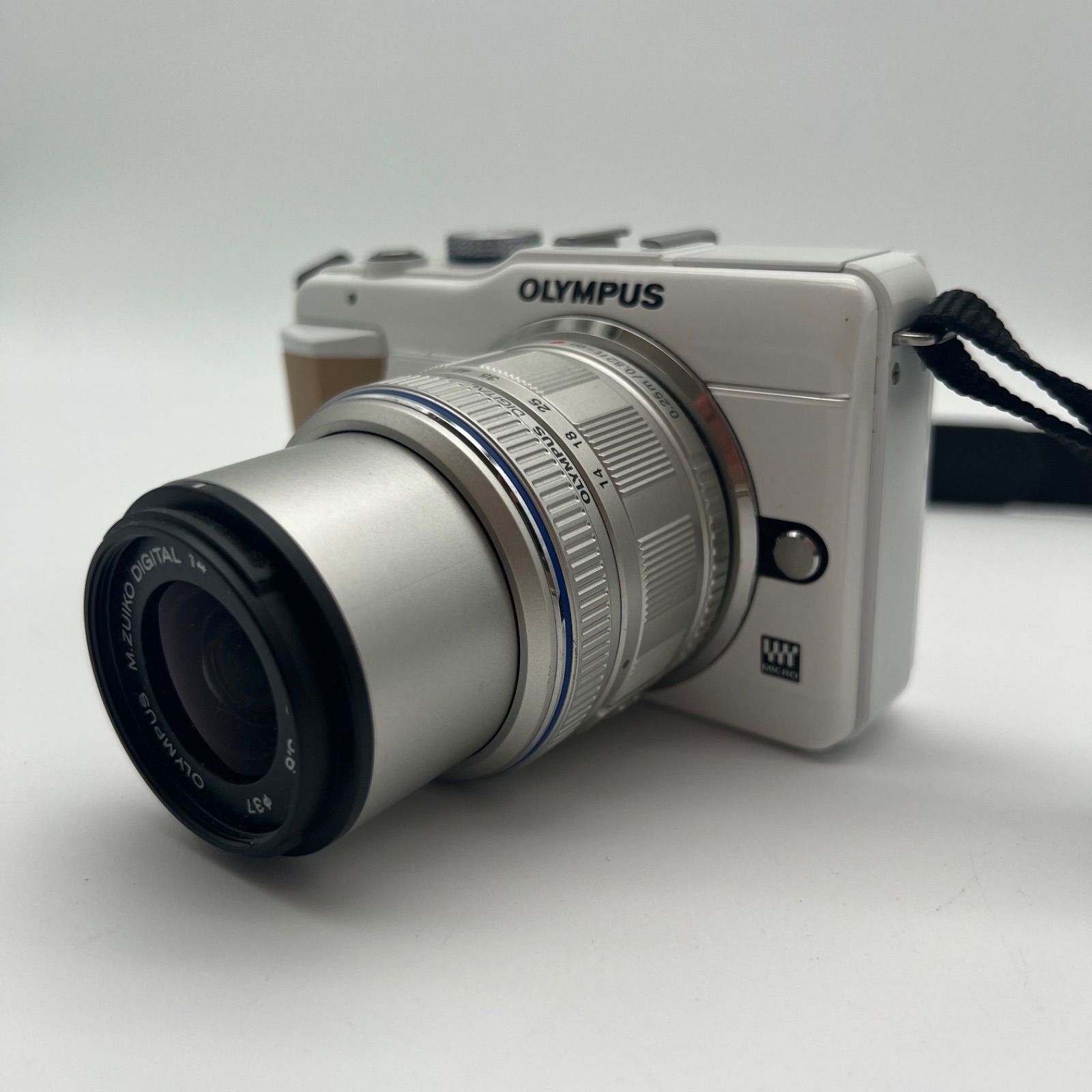 T5880 【 通電確認済み 】OLYMPUS オリンパス PEN E-PL1S ミラーレス一眼レフカメラ カメラ 付属品あり 箱入り