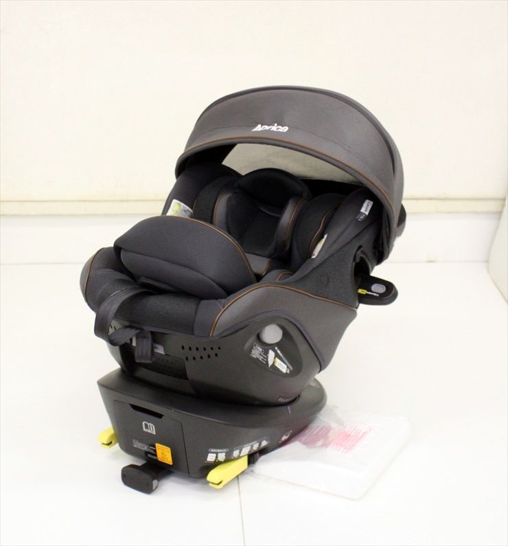 Sランク美品]Aprica クルリラビッテプロテクト チャイルドシートR129