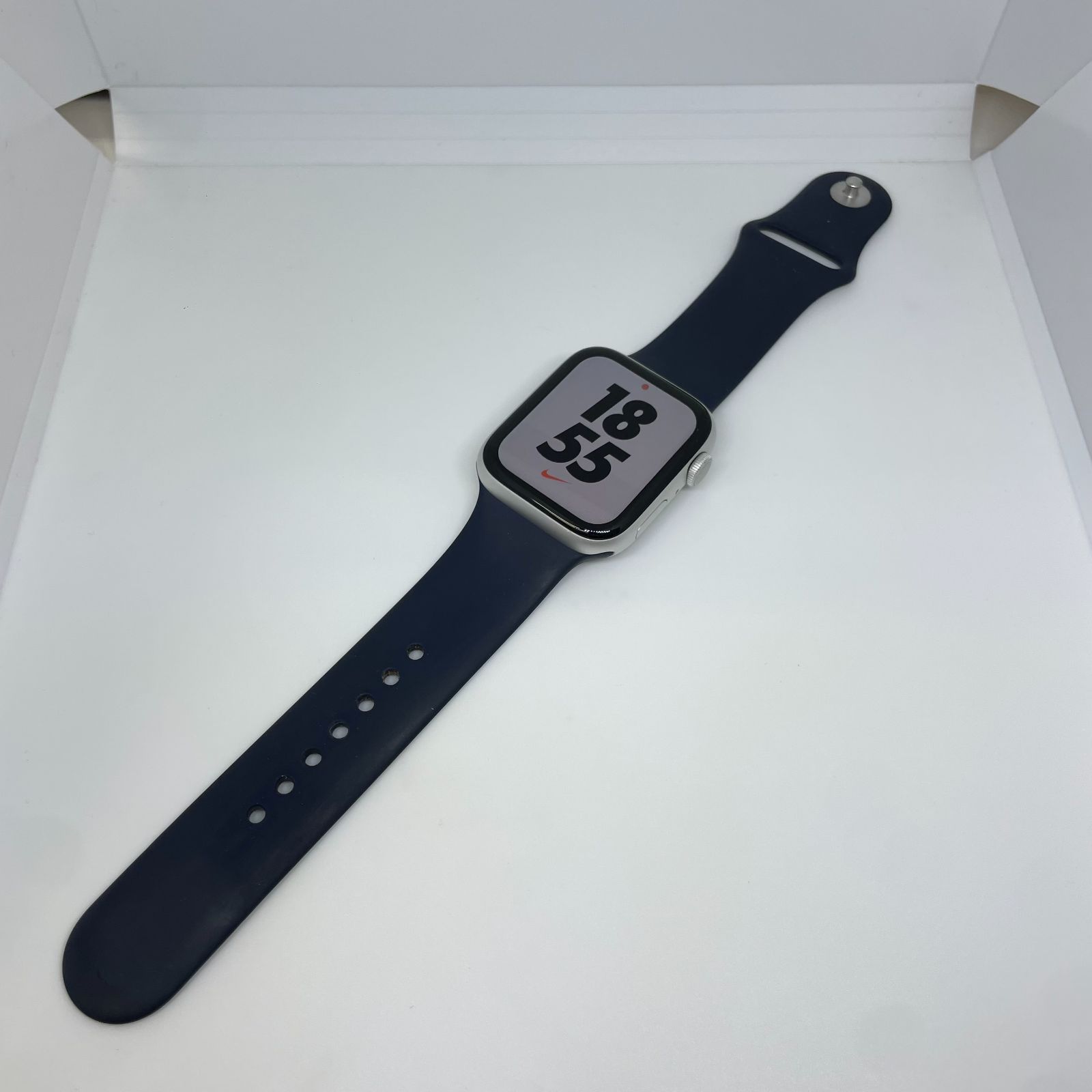 Apple Watch Nike Series 5 44mm GPS シルバー 中古 - メルカリ
