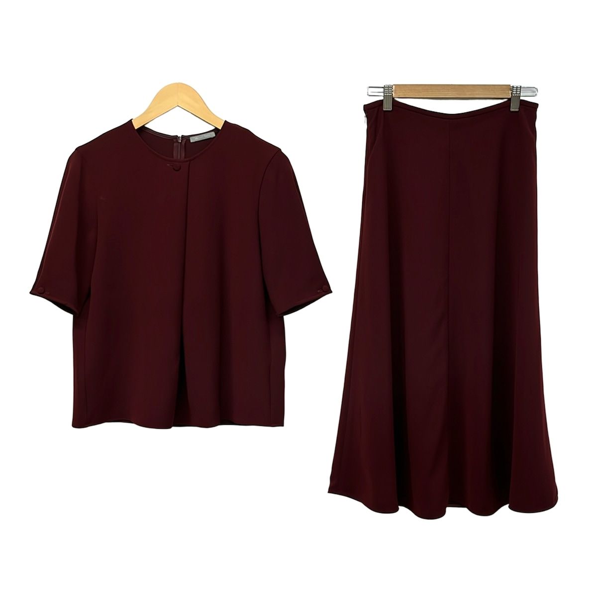 theory luxe(セオリーリュクス) スカートセットアップ レディース美品 - ボルドー クルーネック/半袖/ロング丈