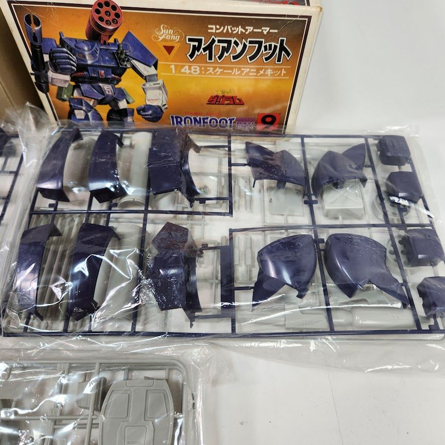 【未開封品】1/48 アイアンフット　ブロックヘッド　太陽の牙ダグラム　タカラ
