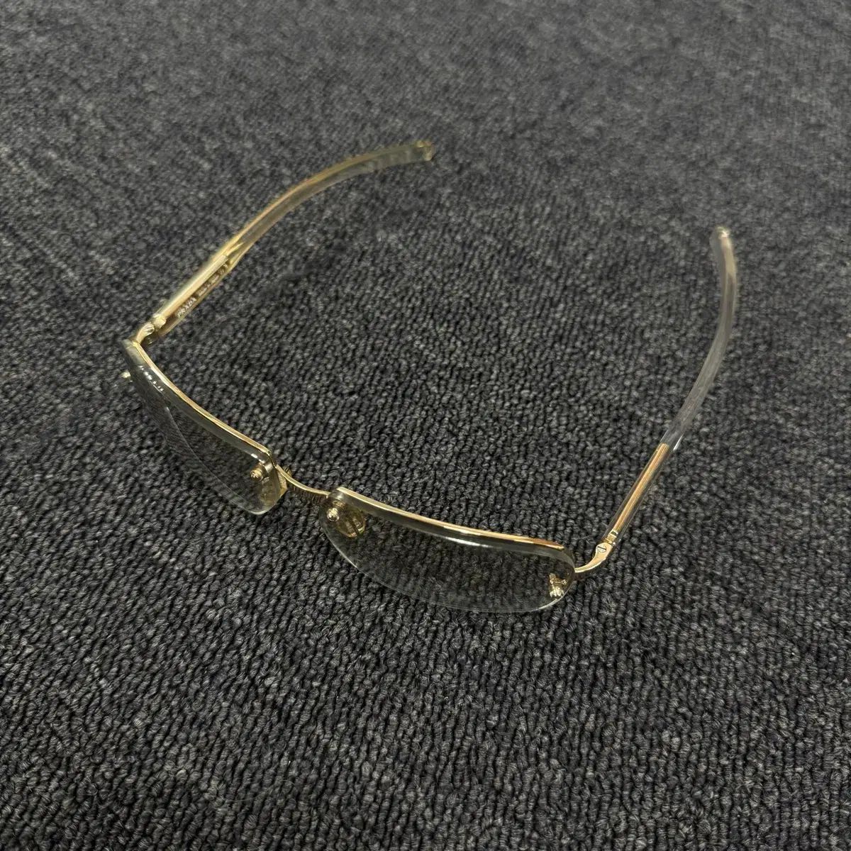 プラダ 00s 白 GOLD サングラス メガネ