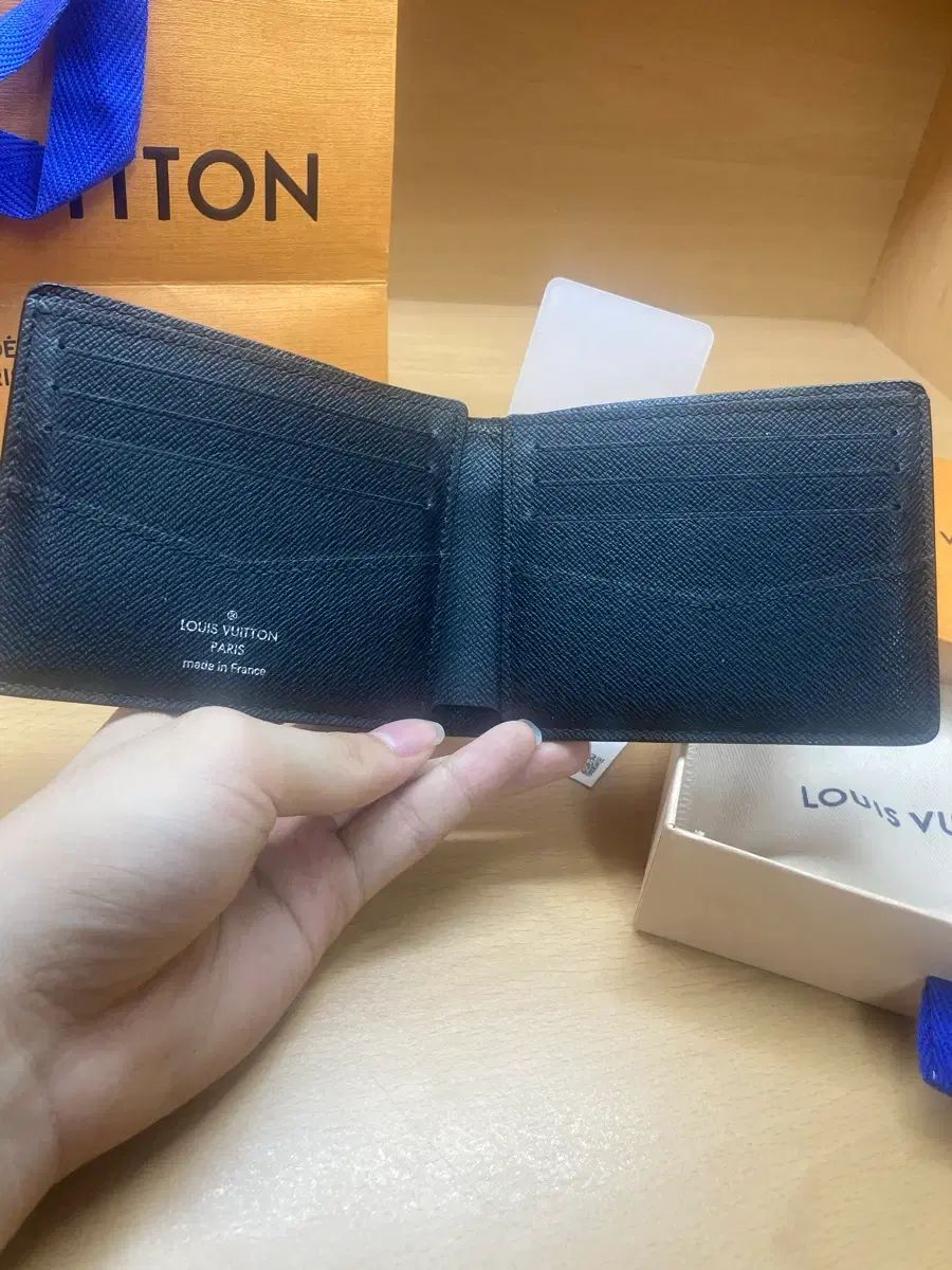 Louis Vuitton ルイヴィトン エクリプス リバース 二つ折り財布 Louis Vuitton ルイヴィトン エクリプス リバース 二つ折り財布