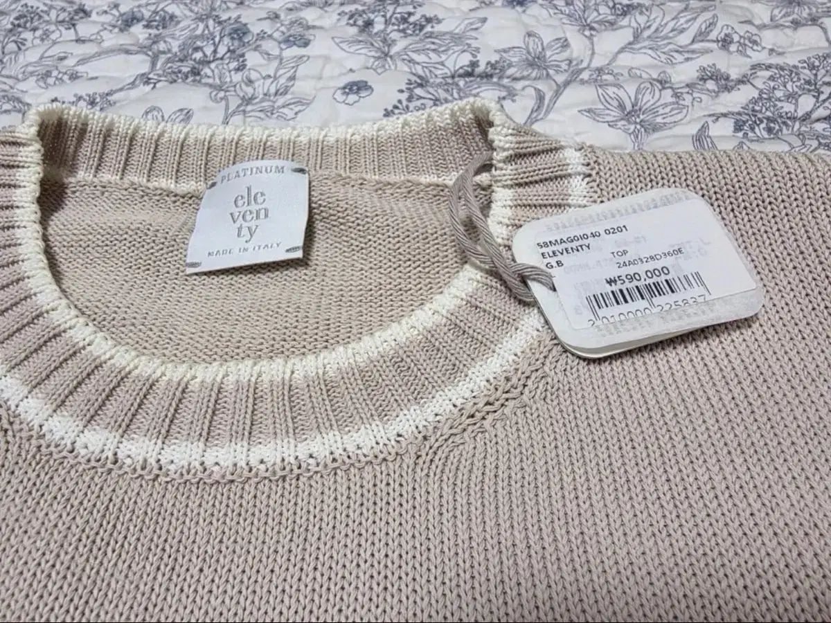 新品 現代百貨店 ヒュンダイデパート Eleventy(イレブンティ) ベージュ ニット / サイズ L 新品 現代百貨店 ヒュンダイデパート Eleventy(イレブンティ) ベージュ ニット / サイズ L