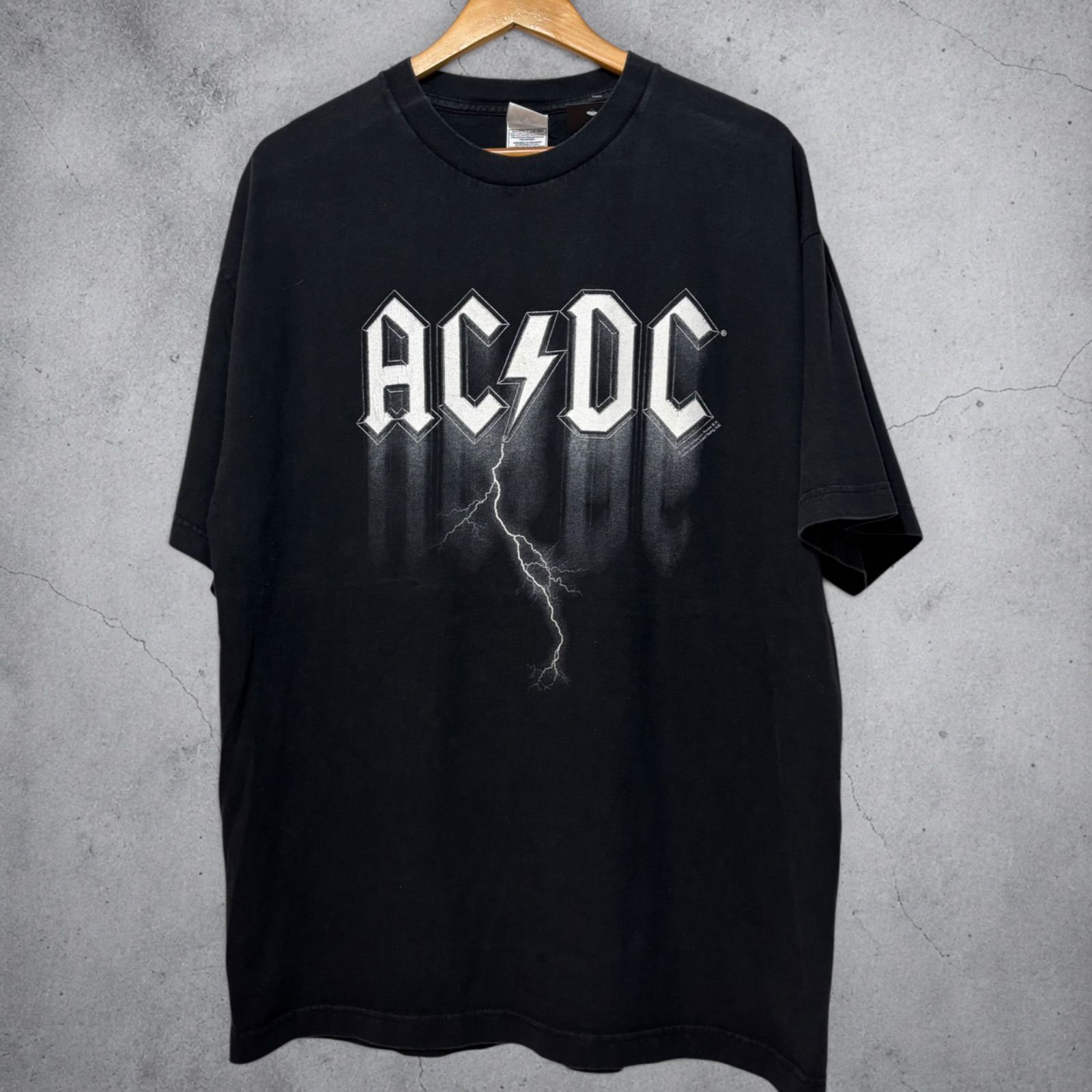 00s AC/DC THUNDER S/S TEE BLK XL エーシー・ディーシー サンダー ヘヴィメタル バンドT 半袖Tシャツ 黒 雷 古着