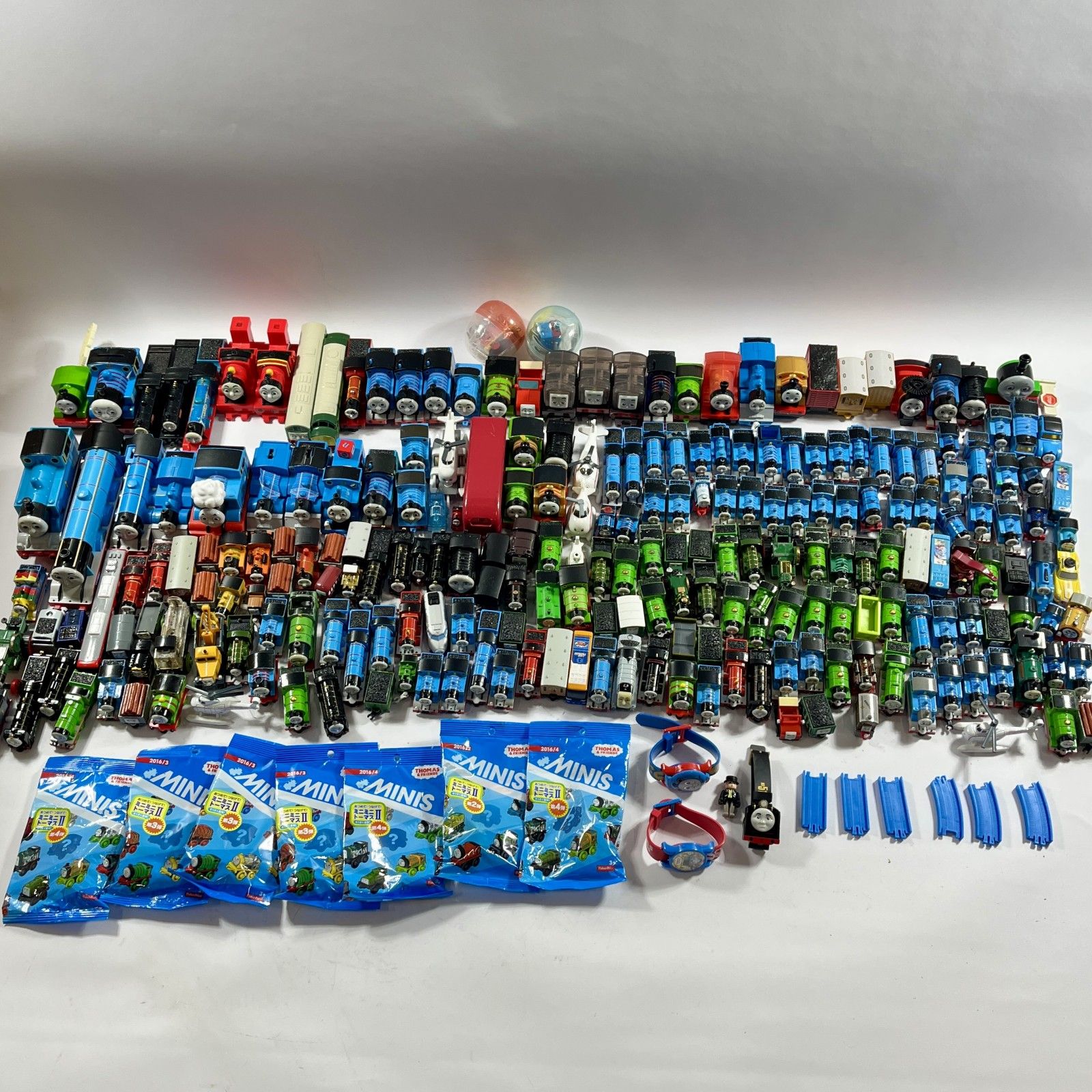 ★ プラレール きかんしゃトーマス 列車・貨車 大量 まとめ商品 ゴードン ジェームス パーシー ヒロ 等 廃盤 ジャンク品 9.45kg