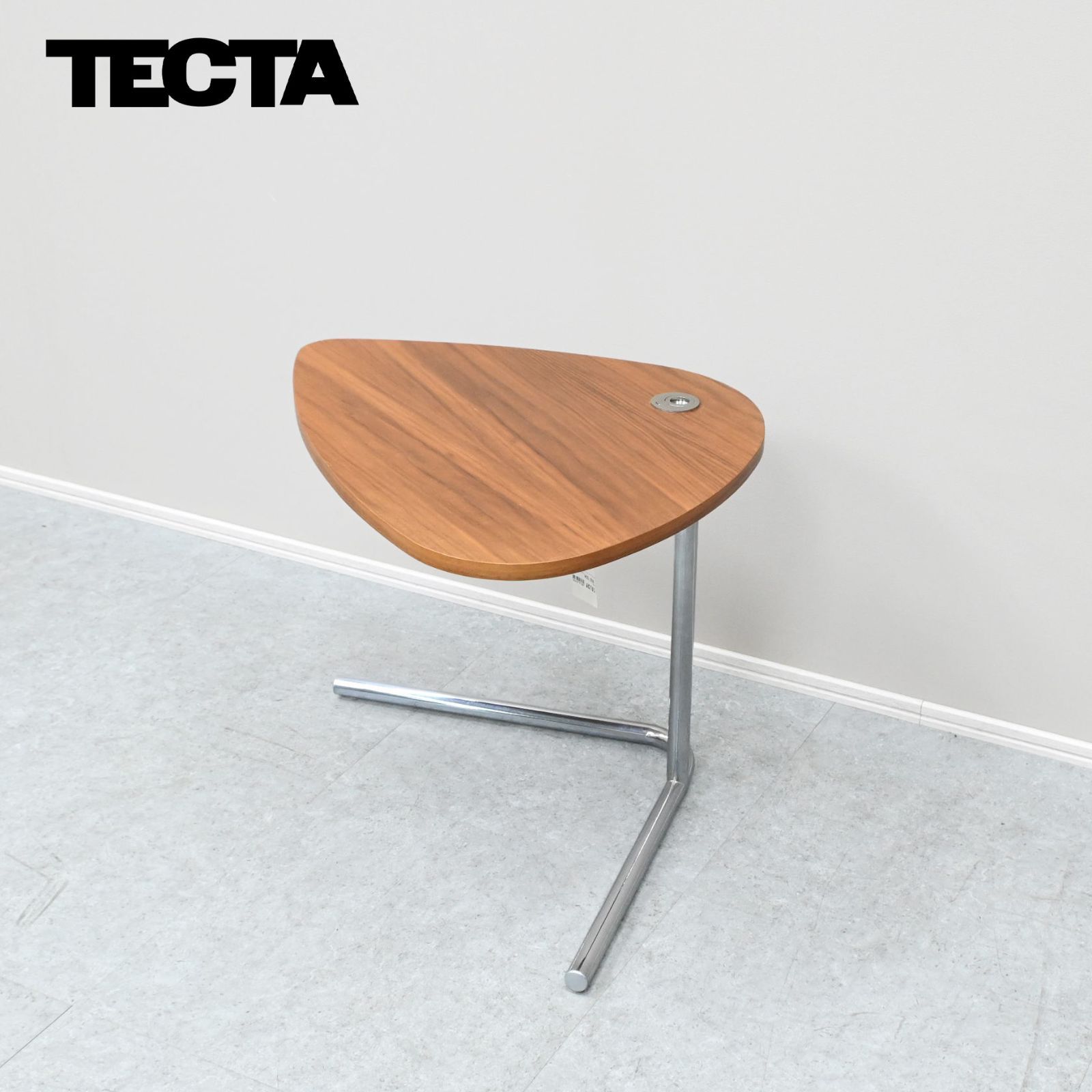 ☆展示美品☆TECTA テクタ サイドテーブル K22 ウォールナット 9万