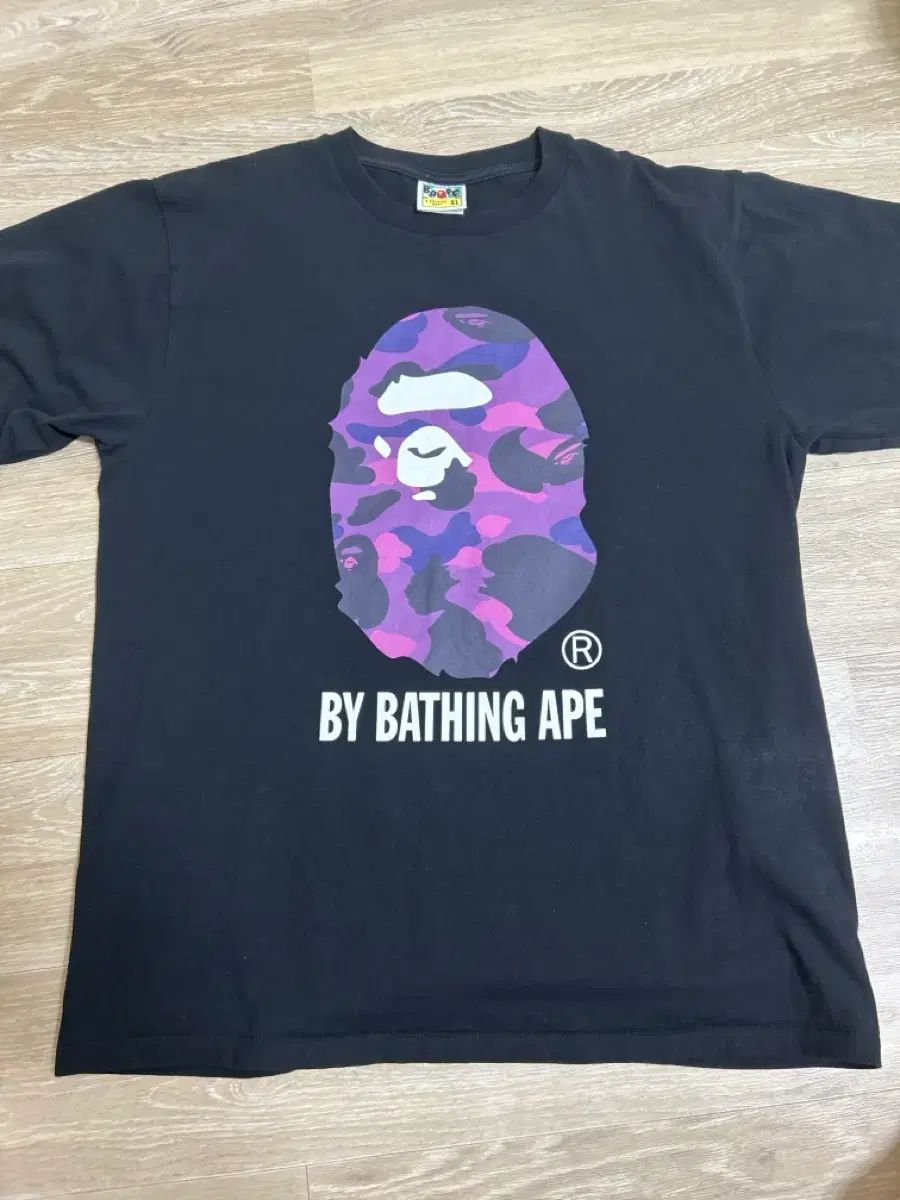 A BATHING APE® COLOR CAMO by A BATHING APE® T-SHIRT BLACK PURPLE