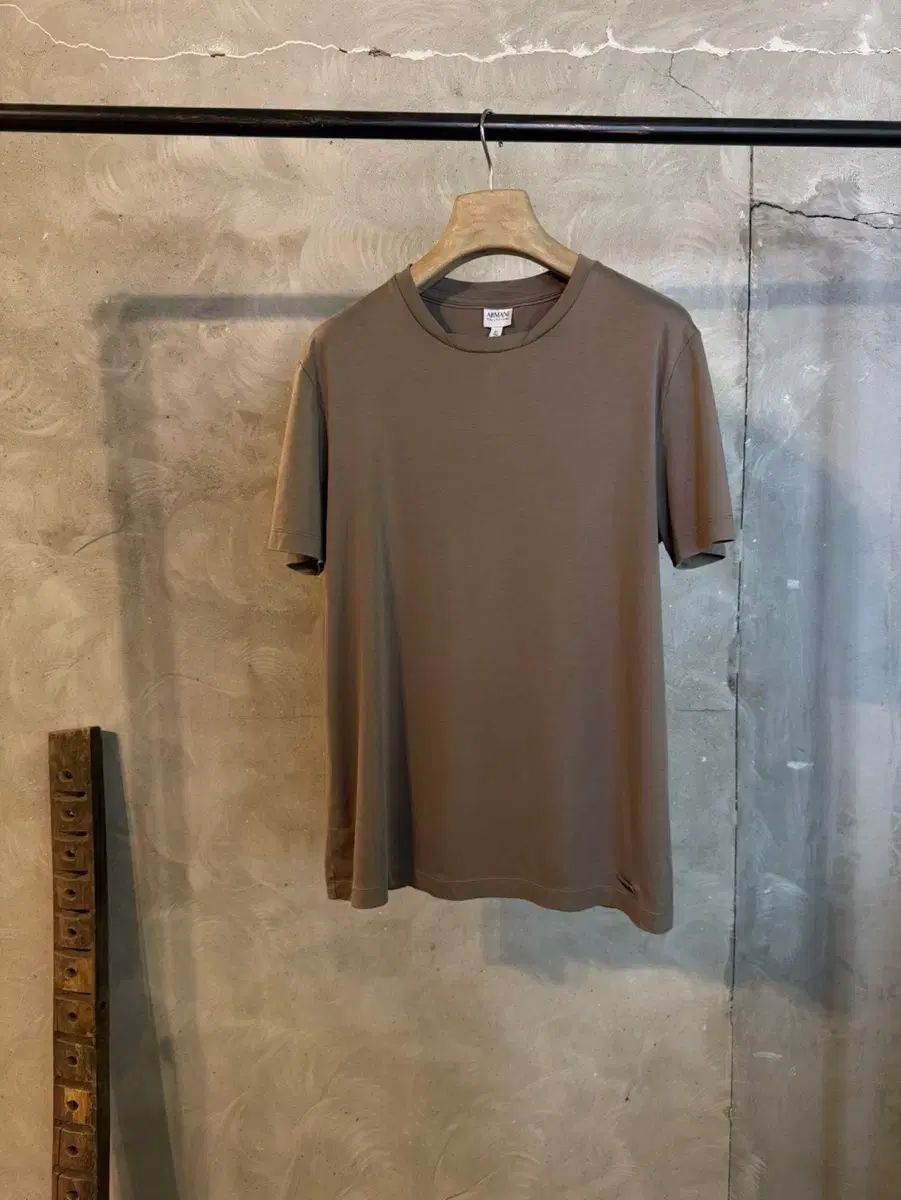 アルマーニ クルーネック 半袖Tシャツ メンズ100