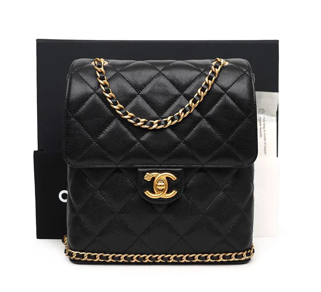 中古ブランド CHANEL キャビア 23K カメリア装飾 Starship Square バックパック AS4490