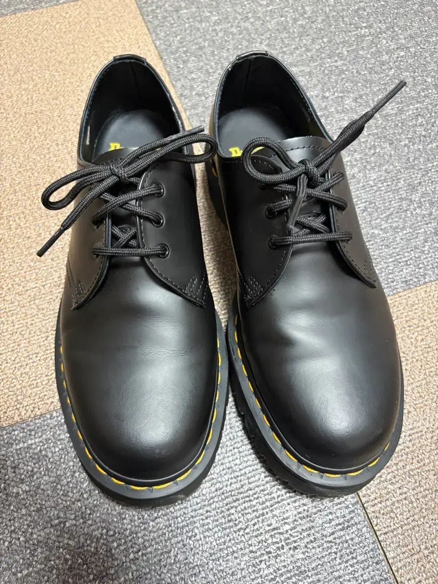 DR. MARTENS ドクターマーチン 270