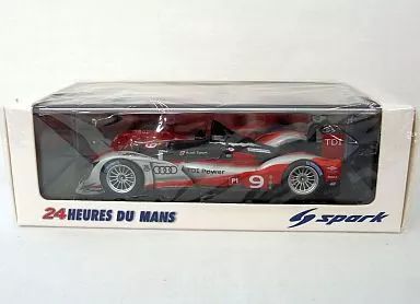 【中古】ミニカー 1/43 アウディ R15 TDI アウディスポーツ・ノースアメリカ 優勝 #9 2010年ル・マン24時間 ドライバー：R.Dumas/T.Bernhard/M.Rockenfeller [43LM10]