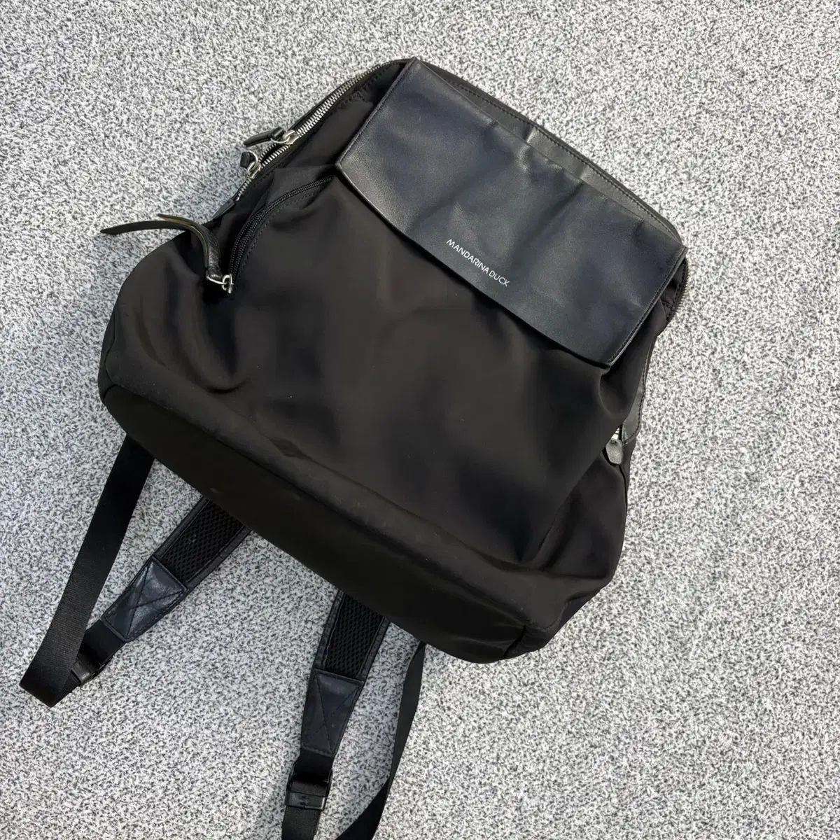 49 マンダリナダック バックパック 0618J1