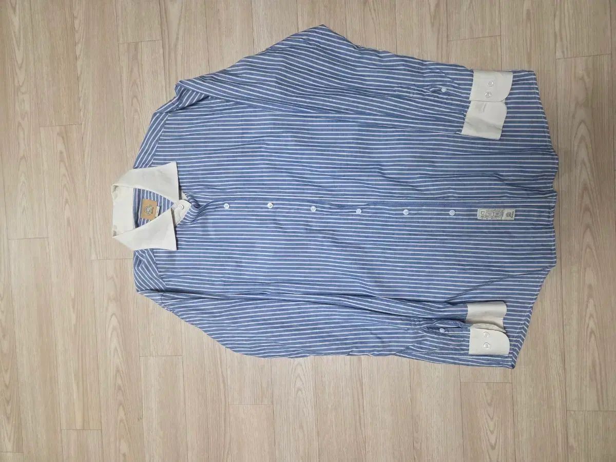 BASTONG クレリックシャツ