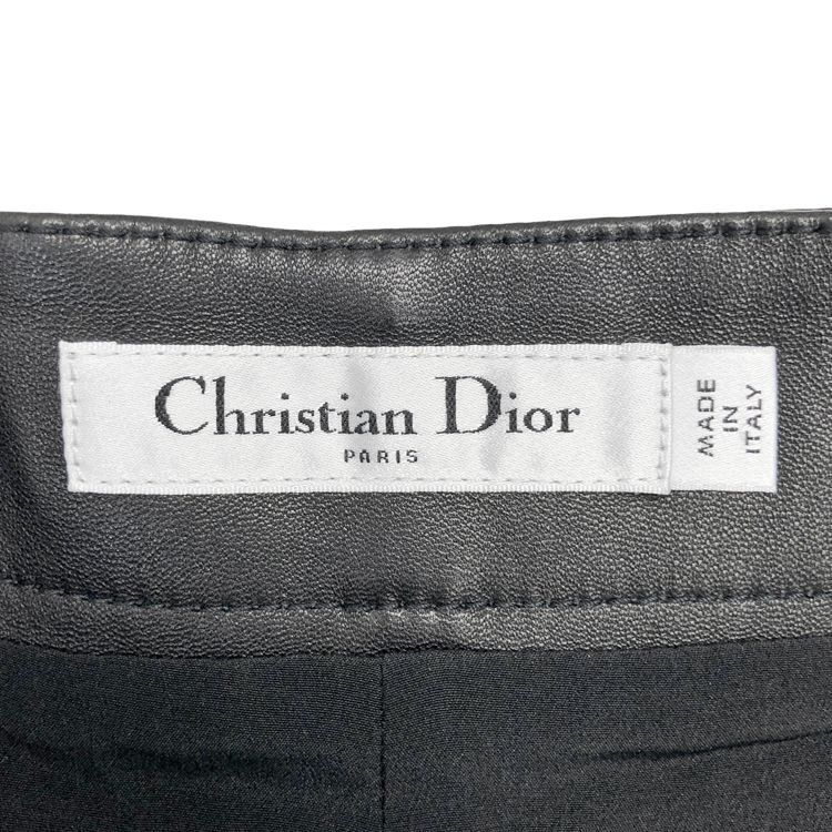 Christian Dior クリスチャンディオール CDバックル ハーフ ショート
