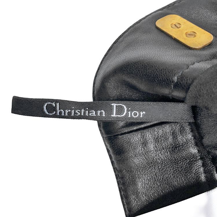 Christian Dior クリスチャンディオール CDバックル ハーフ ショート