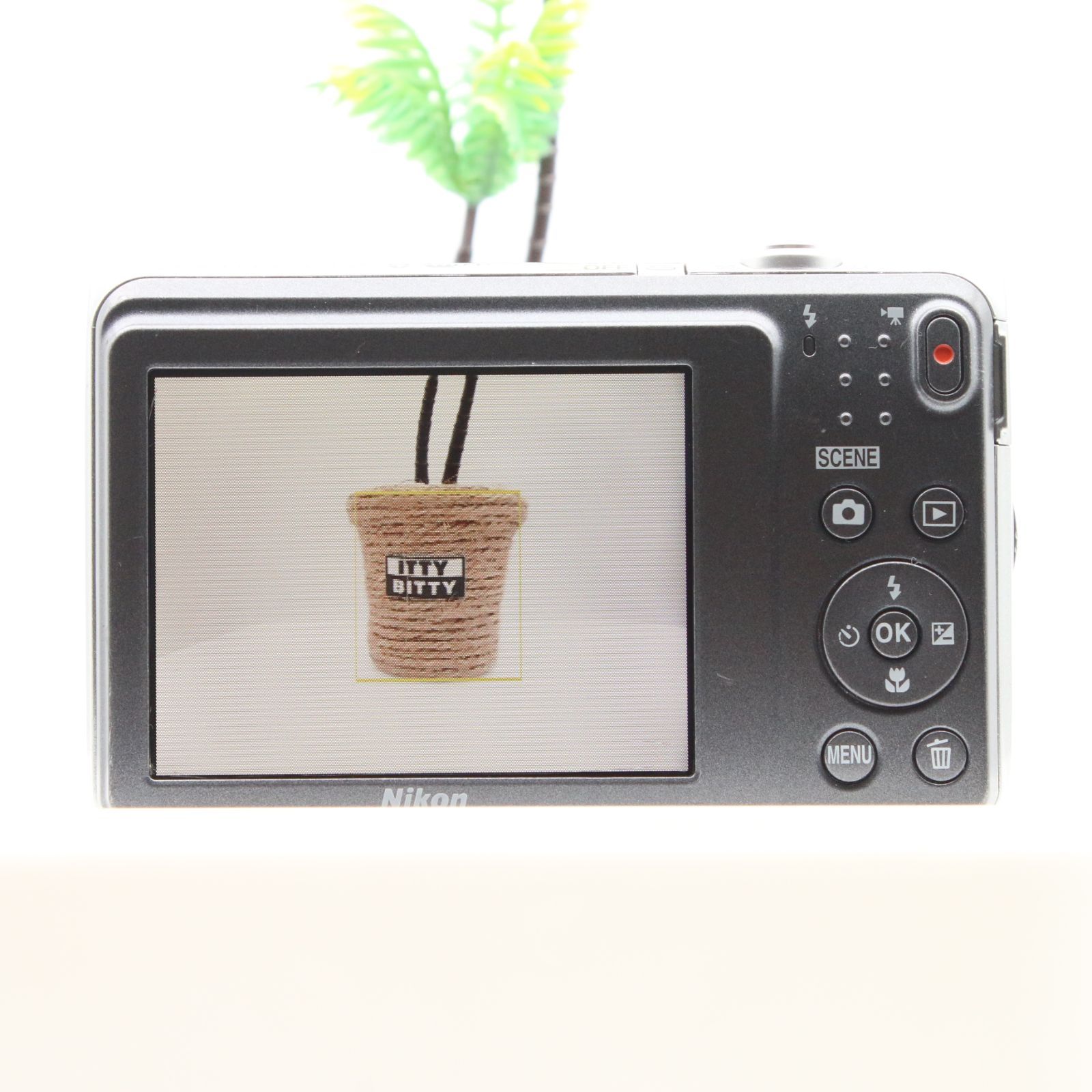 美品】 Nikon COOLPIX A300 光学8倍ズーム 2005万画素 シルバー