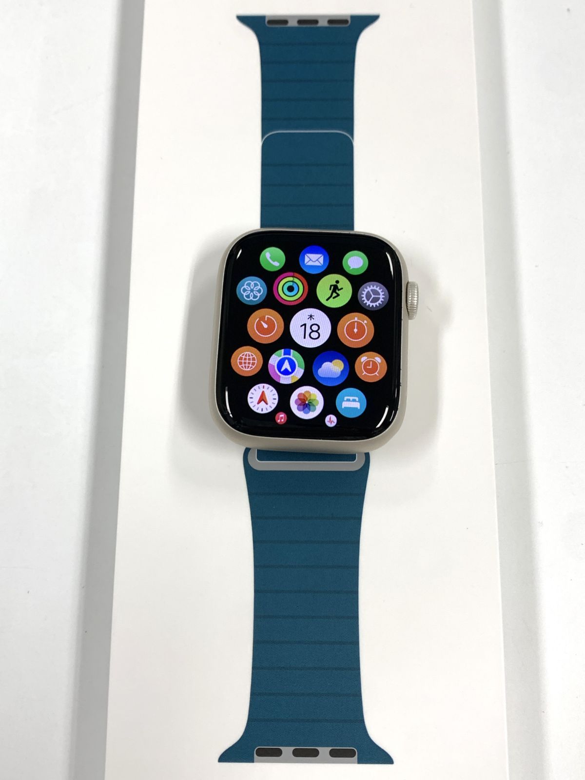 バッテリー95% Apple Watch Series 8 GPSモデル　45mm スターライト