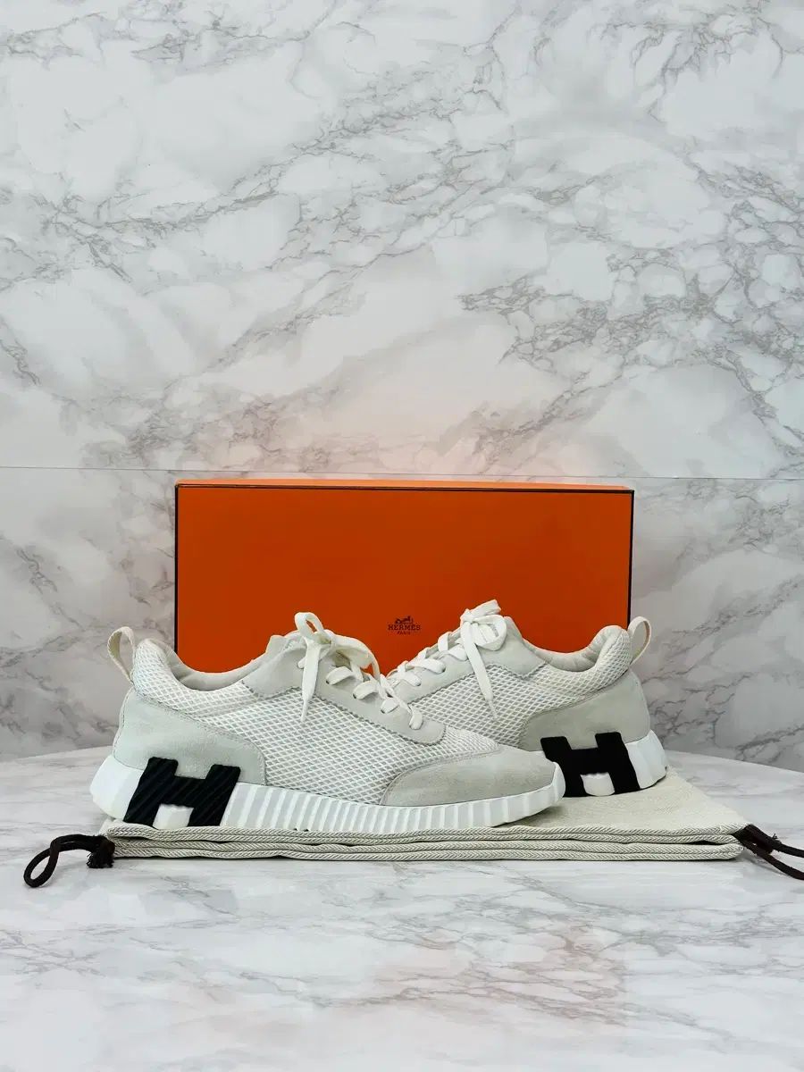 42サイズ Hermes バウンシング グラフィック メッシュ スニーカー