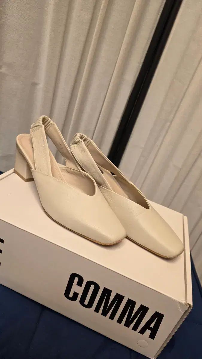 ヴェラウォン スリングバック