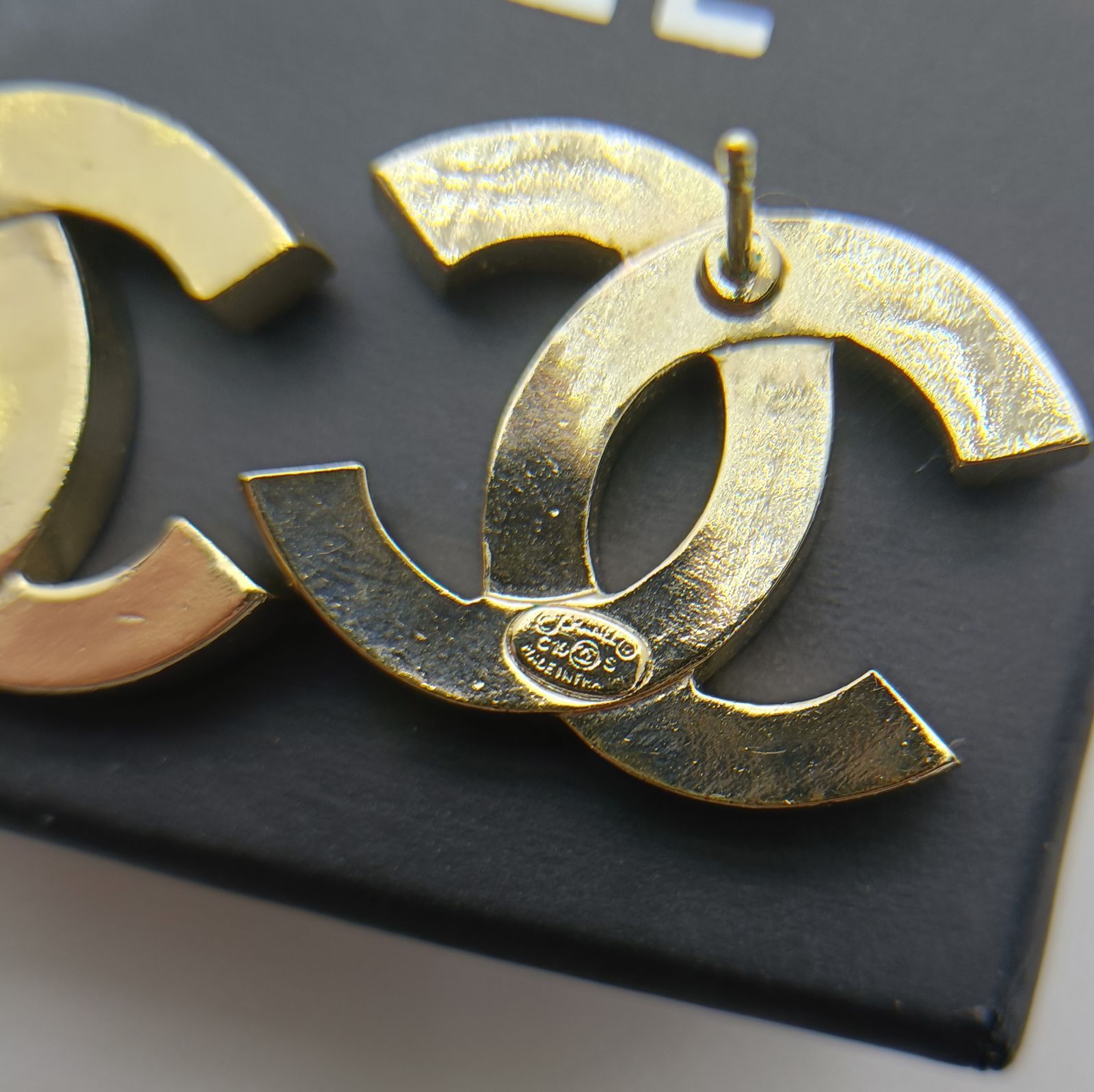 シャネル✨️ CHANEL 保存箱付き ピアス ココマーク ゴールド - メルカリ