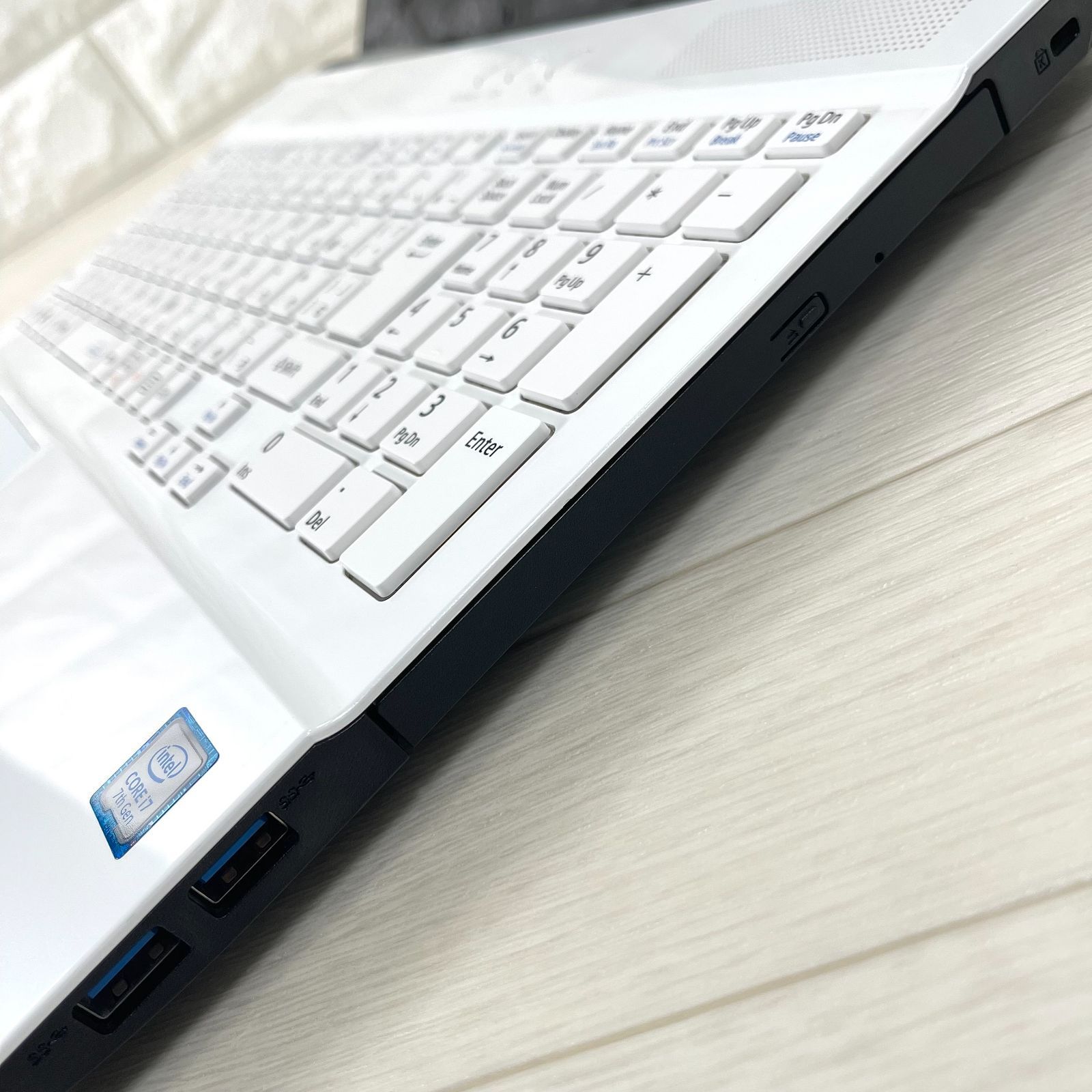 NEC LAVIE i7/16GB/SSD512GB Win11ノートPC - メルカリ