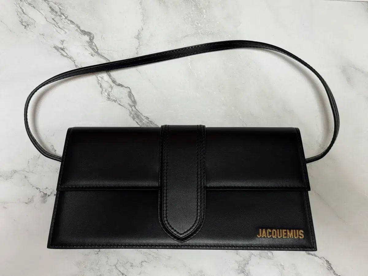 JACQUEMUS ジャックムス ルバンビノ ロング ショルダーバッグ