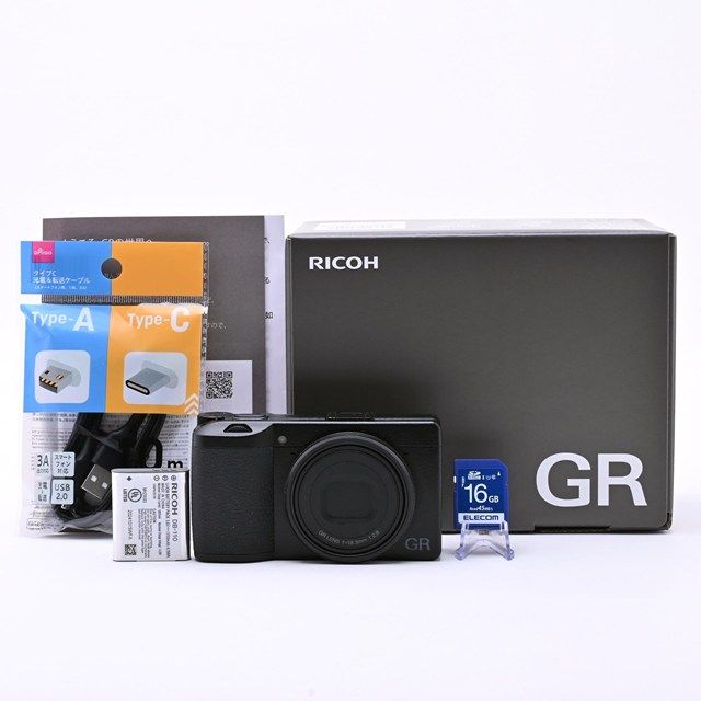 良品＞ RICOH GR III｜高級コンパクトデジタルカメラ｜シャッター数