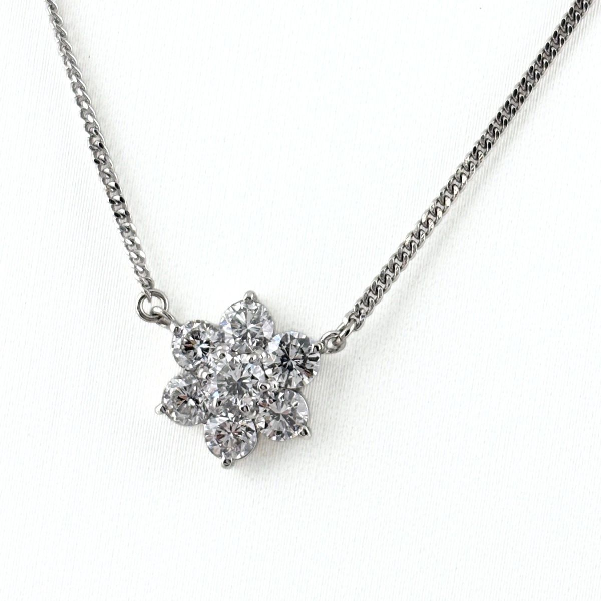 フラワーモチーフ デザインネックレス プラチナ ペンダント メレダイヤ 花 ネックレス Pt900 Pt850 ダイヤモンド レディース 【中古】
