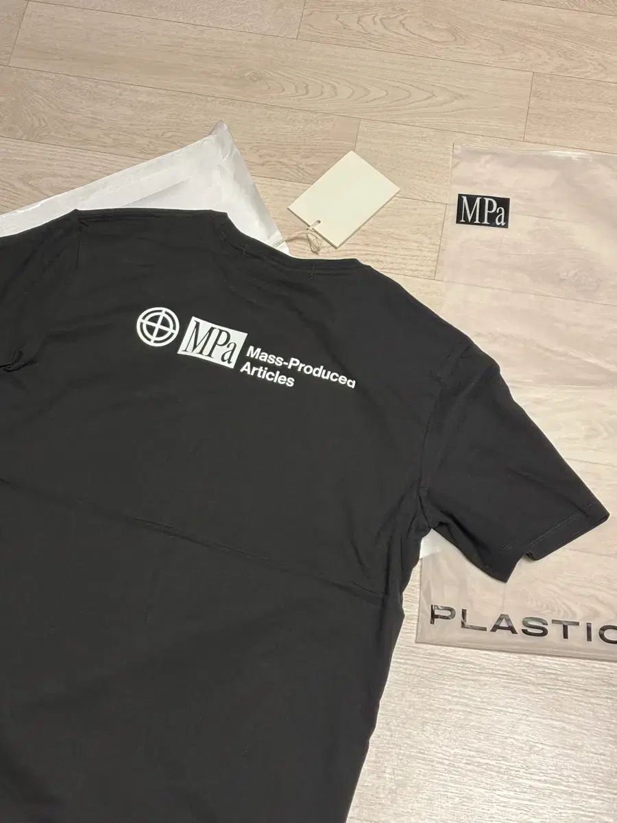 プラスチックプロダクト ベーシックカットソー m