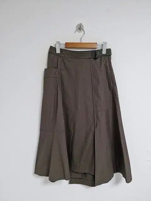 22年 SJSJ スカート