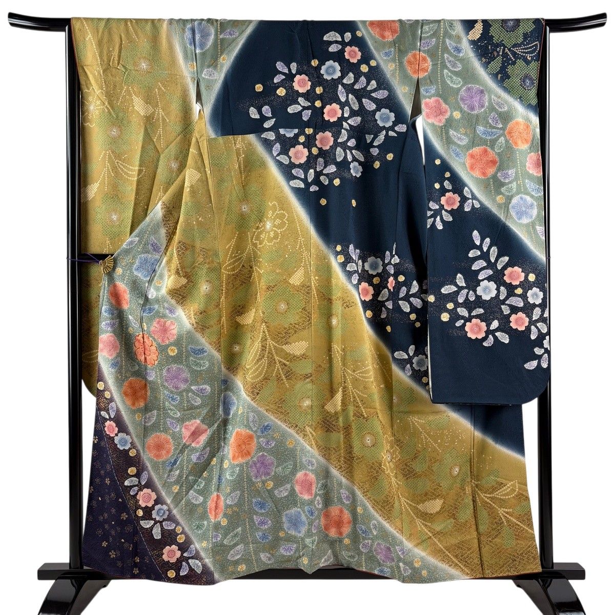 振袖 身丈157cm 裄丈66cm M 袷 草花 金彩 金糸 黄土色 正絹 逸品 【中古】
