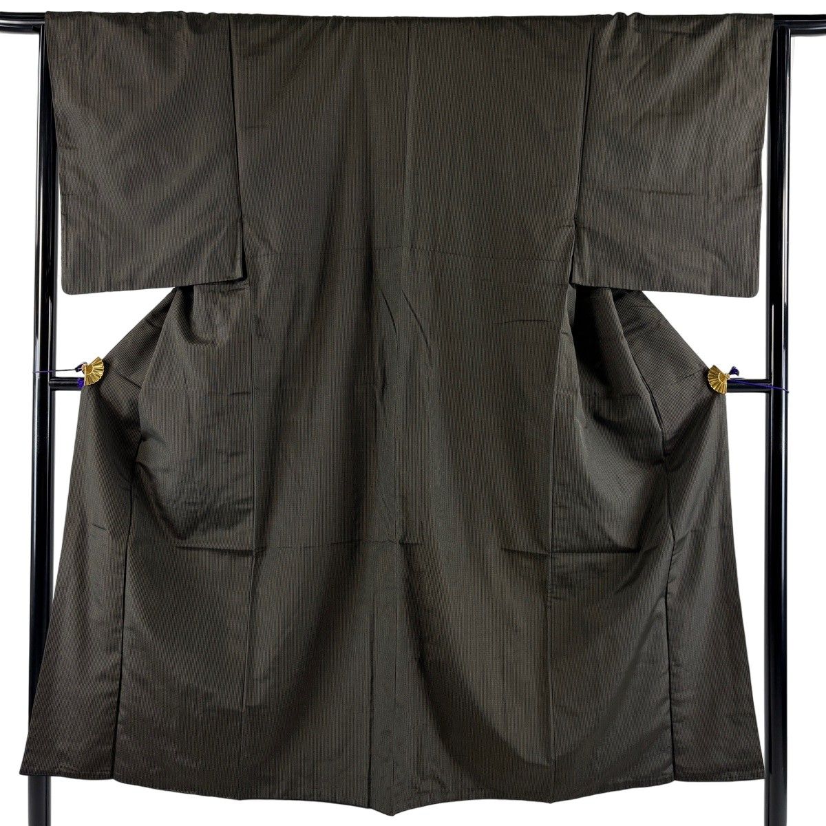 【美品】 男着物 身丈164cm 裄丈65cm L 袷 紬 アンサンブル 縞 焦茶色 正絹 秀品 【中古】