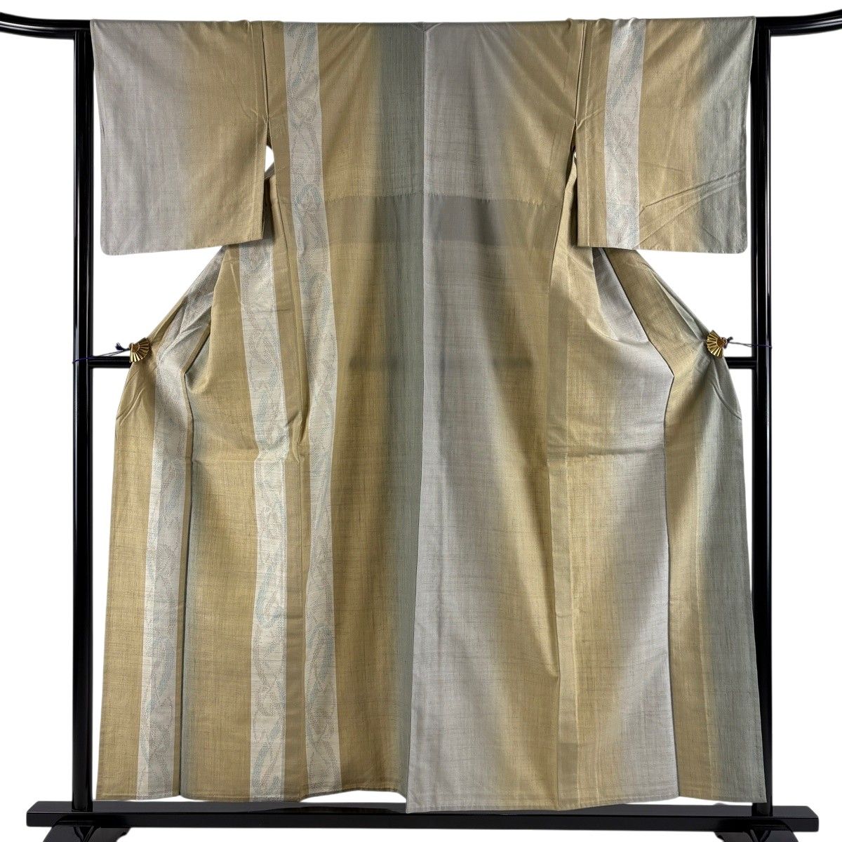 【美品】 付下げ 身丈156.5cm 裄丈64cm M 単衣 紬地 幾何学模様 縞 薄黄土色 正絹 秀品 【中古】
