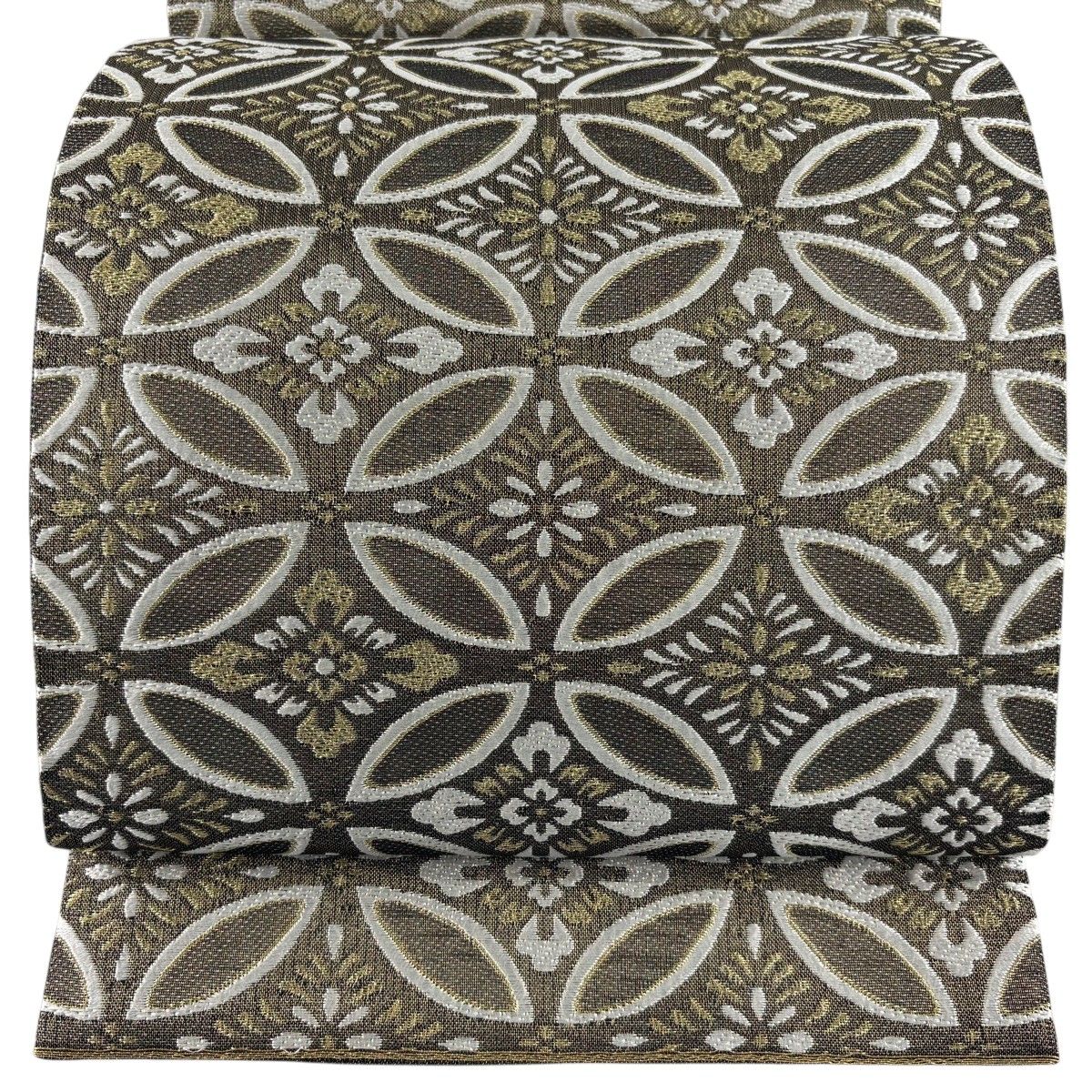 【美品】 袋帯 名品 千地泰弘 落款 七宝 花菱 金糸 箔 鶯色 六通 正絹 【中古】