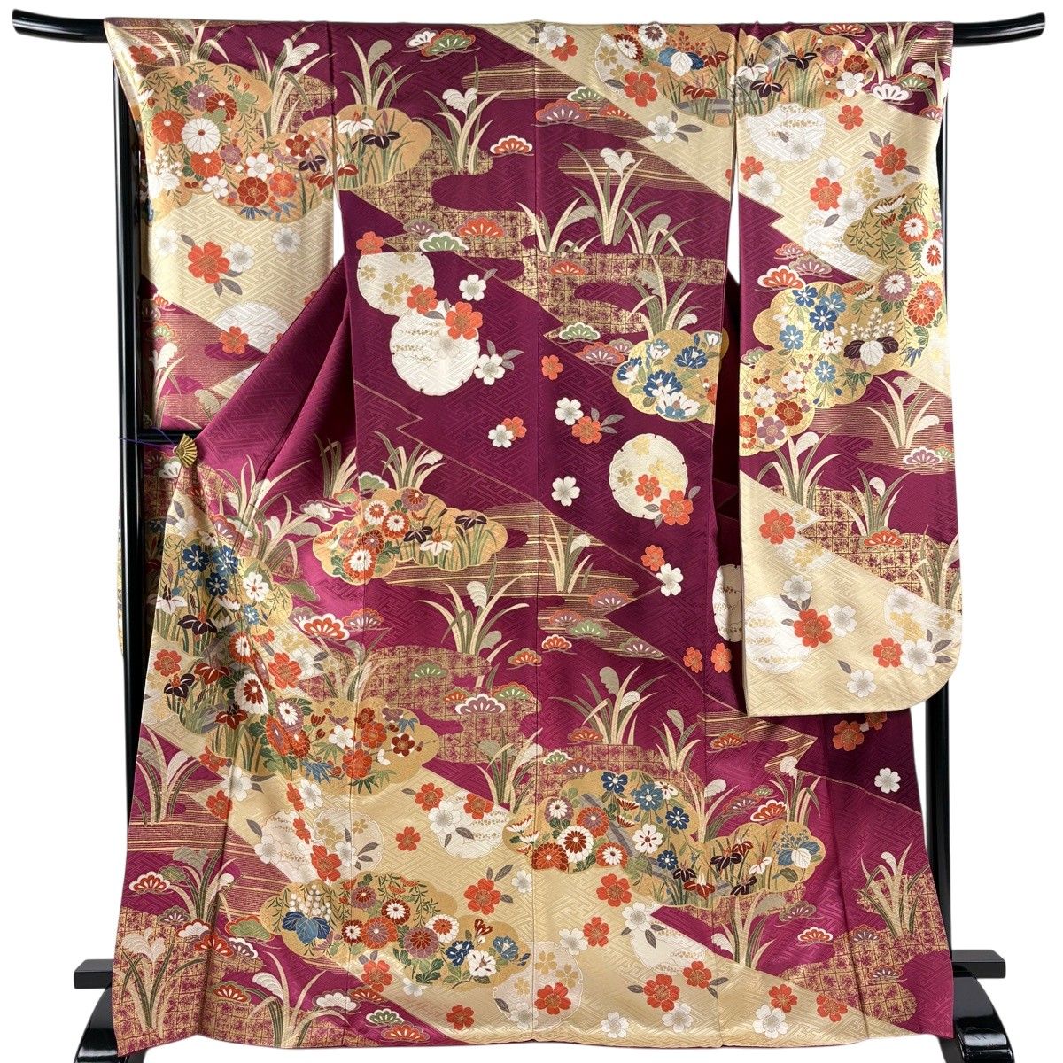 振袖 身丈169.5cm 裄丈68.5cm L 袷 草花 雲文 金彩 紫 正絹 秀品 【中古】