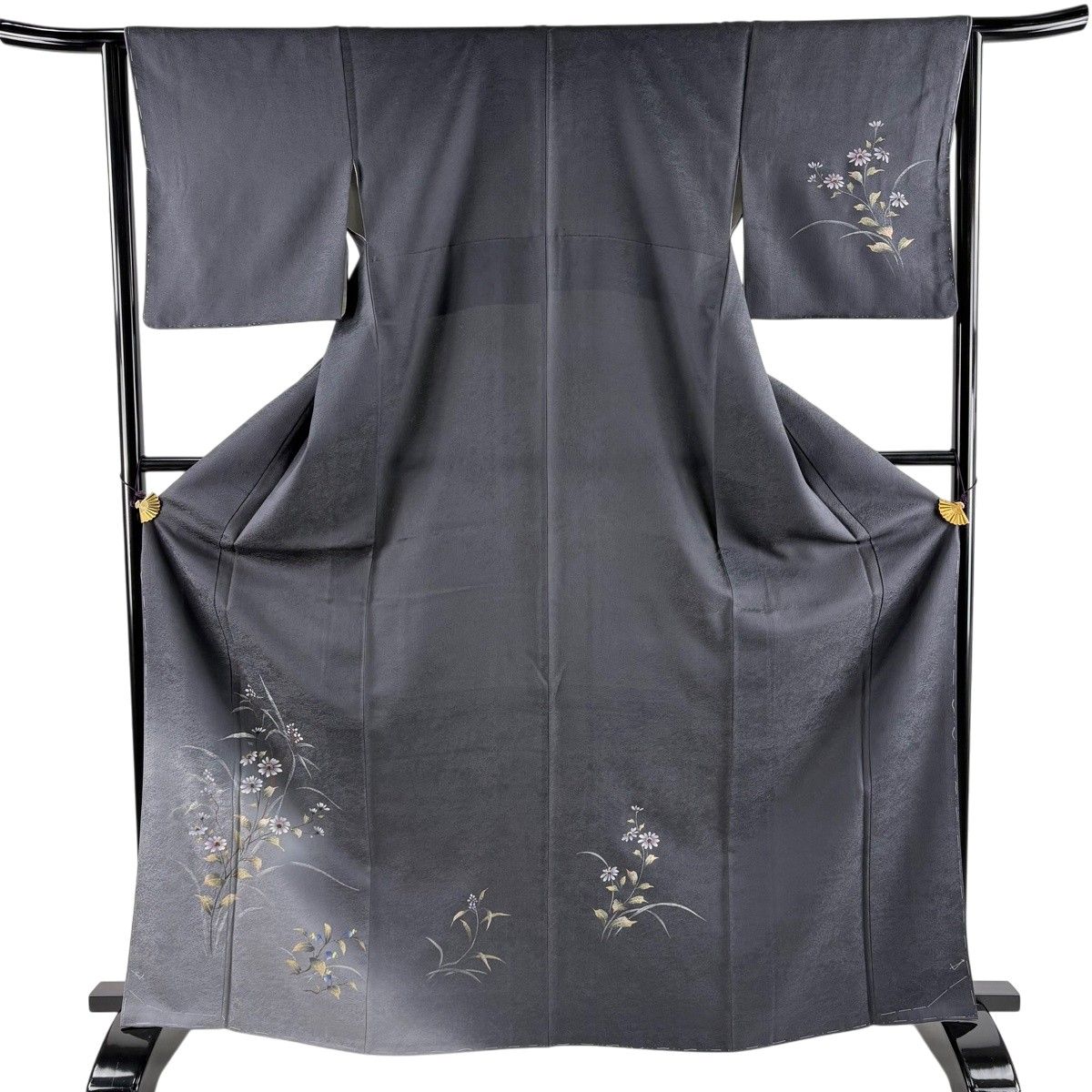 【美品】 付下げ 身丈168cm 裄丈63.5cm S 袷 草花 縞 金銀彩 ぼかし 黒灰 正絹 秀品 【中古】