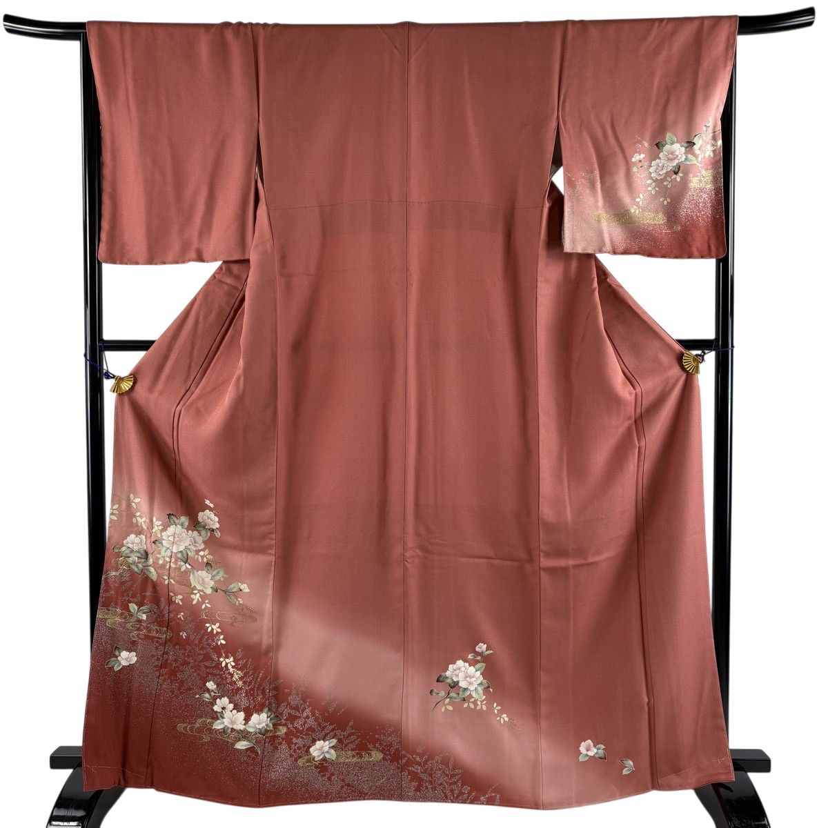 【美品】 付下げ 身丈166cm 裄丈66cm M 袷 草花 観世水 金銀彩 ぼかし 茜色 正絹 秀品 【中古】